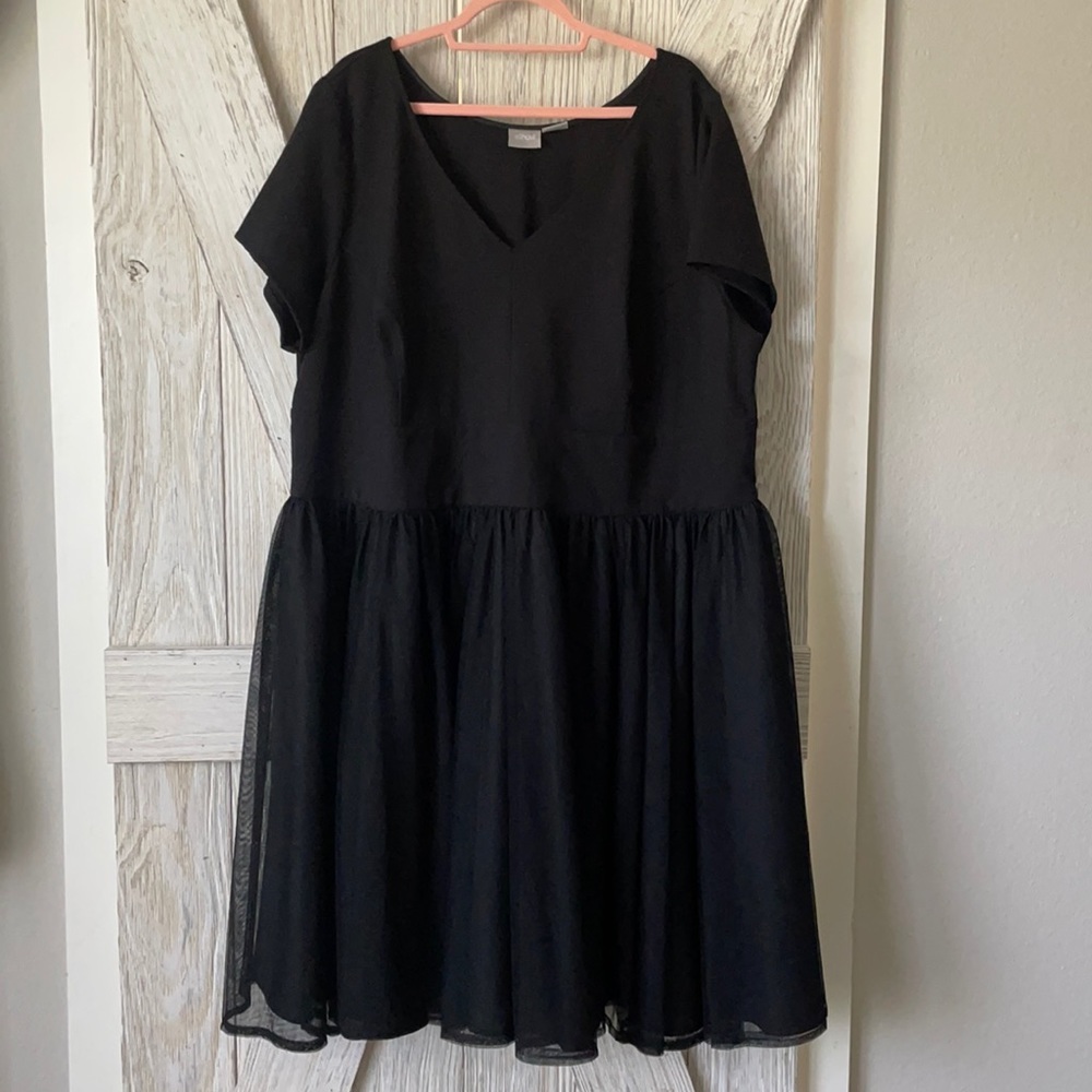 eShakti Black V-Neck Dress